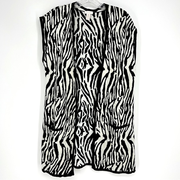 Chico's Vest Animal Print Tribal Long Black & White Pockets Sleeveless Size 8 - Picture 1 of 4